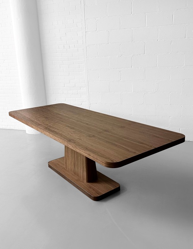 Pacific dining table 2-623-xxx